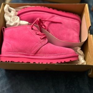 Brand new size 8 pink Neumel Uggs women’s